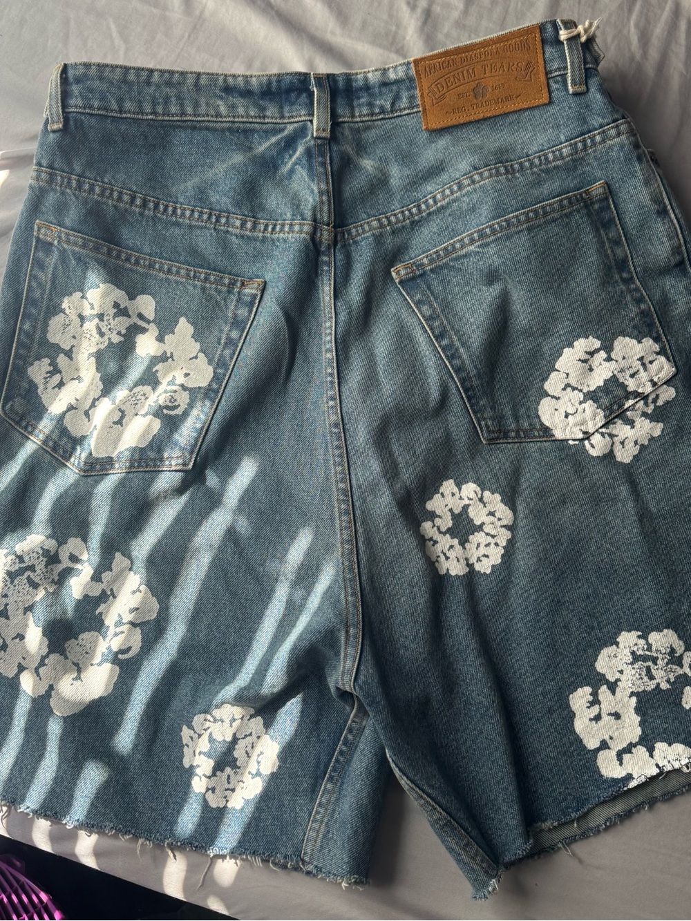 Men's Blue Denim Jean Shorts with White Floral Rings - Picture 2 of 2